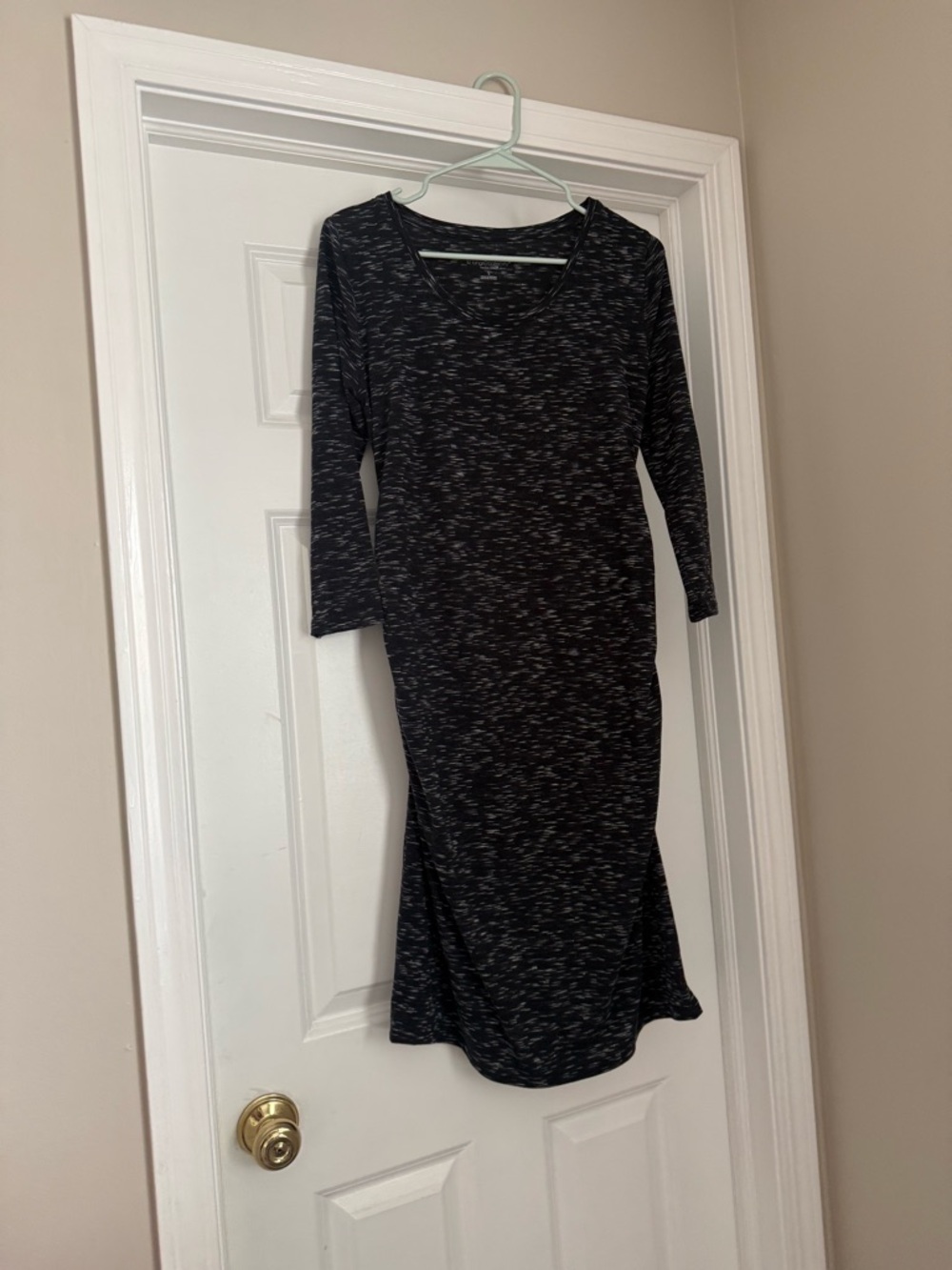 Black and White Long Sleeve Space Dye Maternity Dress Size Small